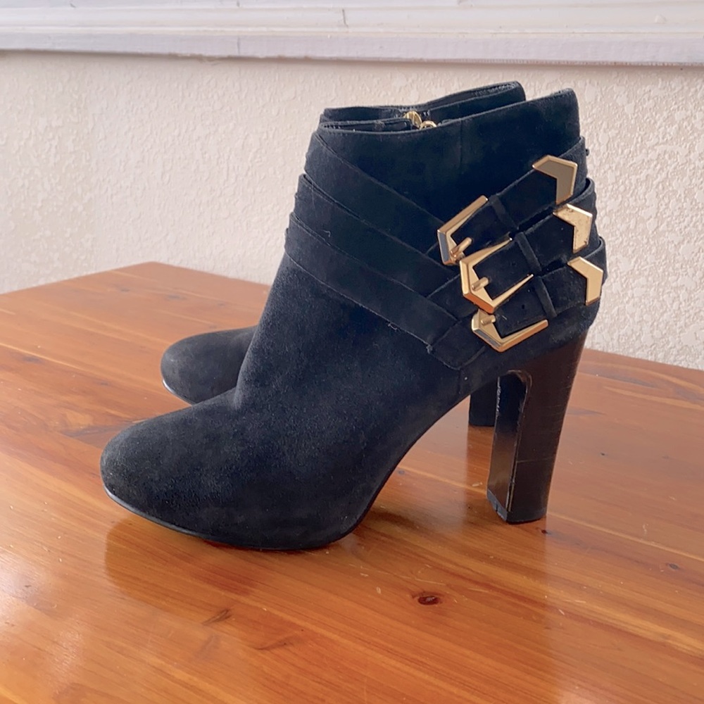 Guess real leather black and gold booties 6.5